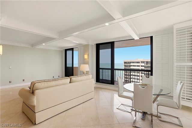 4001 Gulf Shore BLVD N 8, Naples, FL 34103