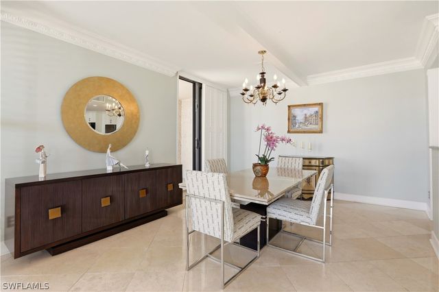 4001 Gulf Shore BLVD N 8, Naples, FL 34103