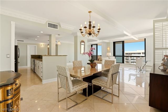 4001 Gulf Shore BLVD N 8, Naples, FL 34103