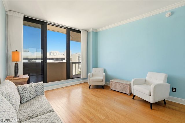 4001 Gulf Shore BLVD N 8, Naples, FL 34103