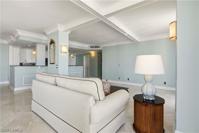 4001 Gulf Shore BLVD N 8, Naples, FL 34103