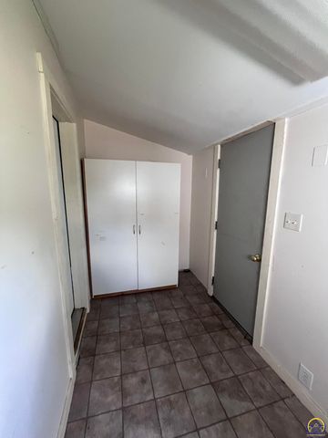 235 NW Story ST, Topeka, KS 66606