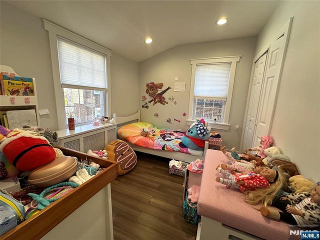 361 Slocum Way, Fort Lee, NJ 07024