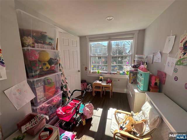 361 Slocum Way, Fort Lee, NJ 07024