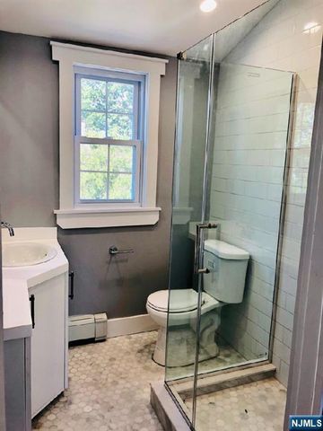 361 Slocum Way, Fort Lee, NJ 07024