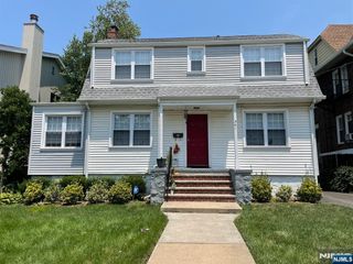361 Slocum Way, Fort Lee, NJ 07024