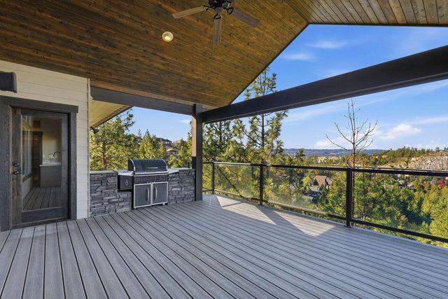 13709 N Copper Canyon Ln, Spokane, WA 99208
