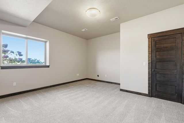 13709 N Copper Canyon Ln, Spokane, WA 99208