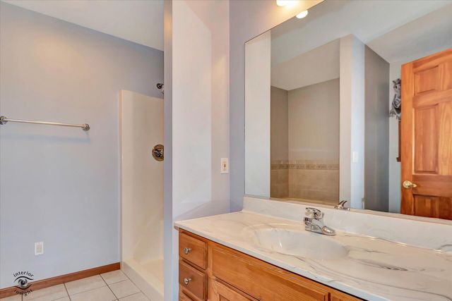 7646 Amanda's Way, Crown Point, IN 46307