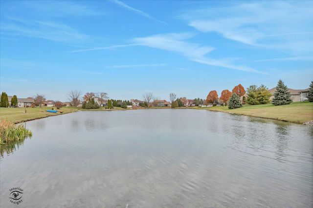 7646 Amanda's Way, Crown Point, IN 46307