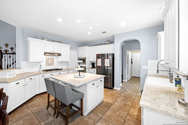 13119 Moselle Forest, Helotes, TX 78023