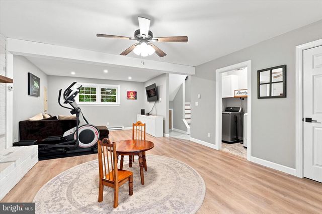 6526 SKYVIEW LN, Coopersburg, PA 18036