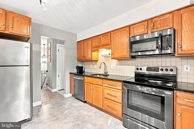 6526 SKYVIEW LN, Coopersburg, PA 18036