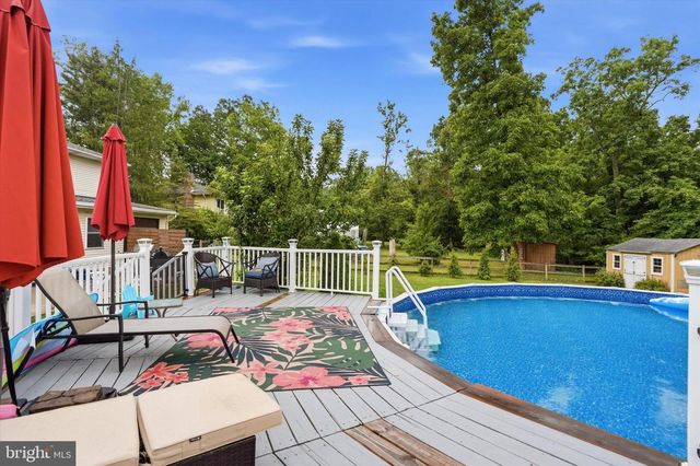 6526 SKYVIEW LN, Coopersburg, PA 18036
