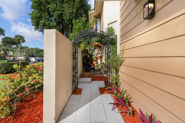 22874 Ironwedge Drive, Boca Raton, FL 33433
