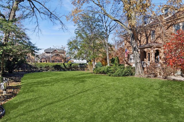 5873 N Forest Glen Avenue, Chicago, IL 60646