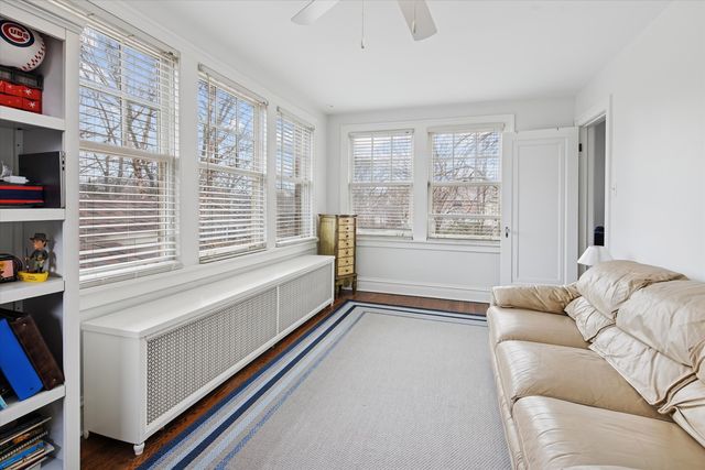5873 N Forest Glen Avenue, Chicago, IL 60646