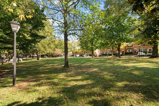 149 McMurray Cir, Nashville, TN 37211