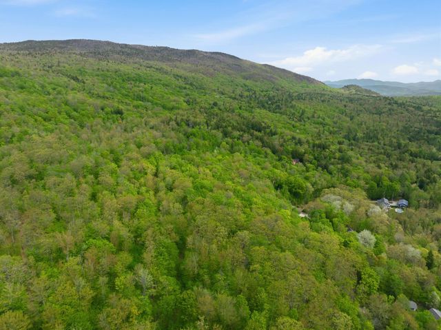 339 George Road, Hebron, NH 03241