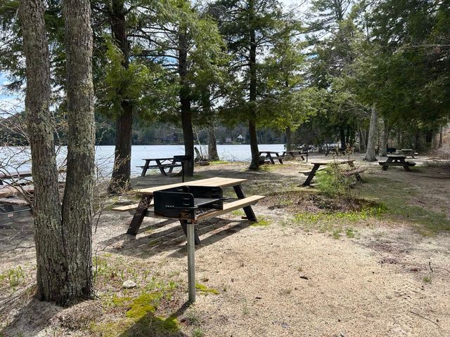339 George Road, Hebron, NH 03241