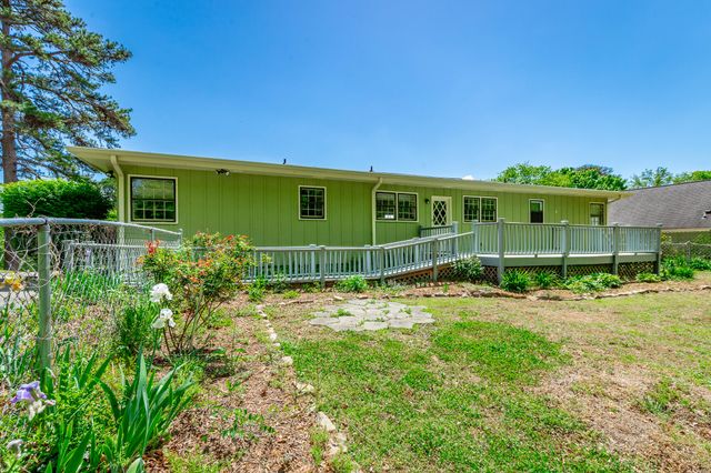 114 Coburn Drive, Chattanooga, TN 37415