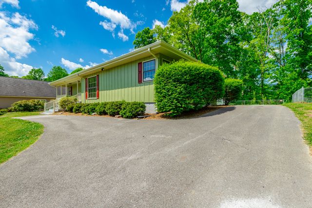 114 Coburn Drive, Chattanooga, TN 37415