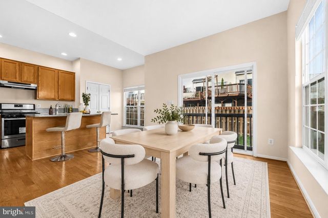 2475 WHEAT MEADOW CIR, Herndon, VA 20171