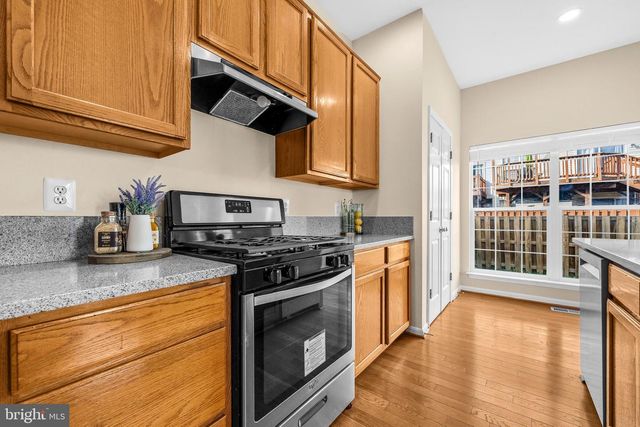 2475 WHEAT MEADOW CIR, Herndon, VA 20171