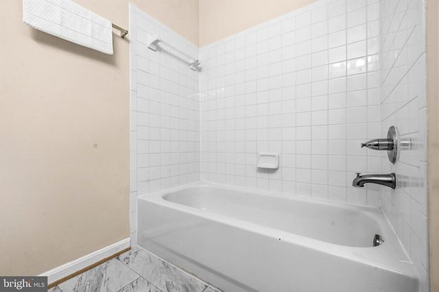 2475 WHEAT MEADOW CIR, Herndon, VA 20171