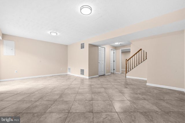 2475 WHEAT MEADOW CIR, Herndon, VA 20171