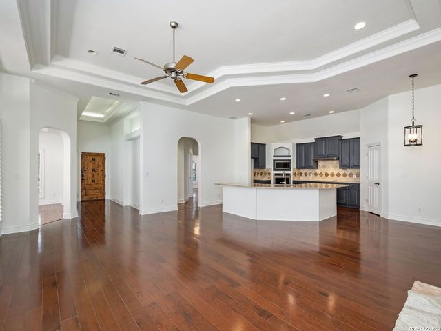 5 Burnham Glen, San Antonio, TX 78257
