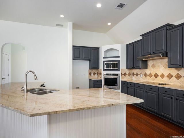 5 Burnham Glen, San Antonio, TX 78257