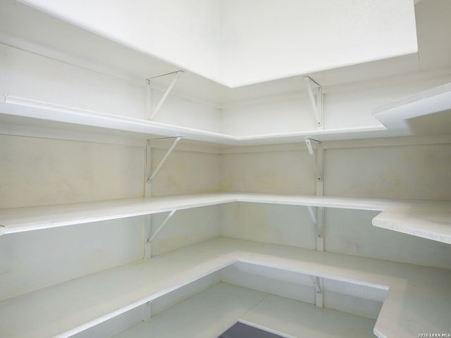 5 Burnham Glen, San Antonio, TX 78257