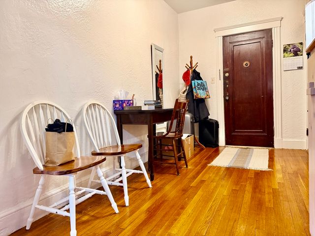 2003 Commonwealth Ave 18, Boston, MA 02135