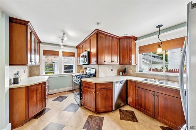 350 Euclid Avenue, Tonawanda, NY 14217