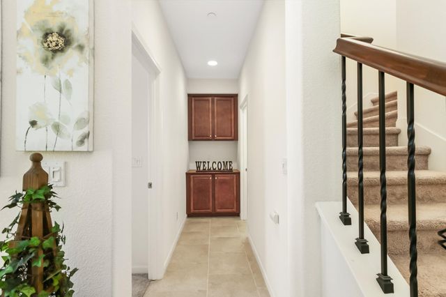 12011 Quail Falls Way, Rancho Cordova, CA 95742