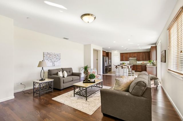 12011 Quail Falls Way, Rancho Cordova, CA 95742
