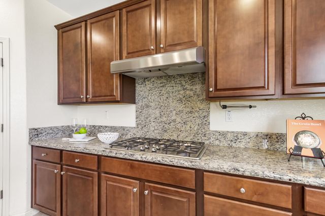 12011 Quail Falls Way, Rancho Cordova, CA 95742