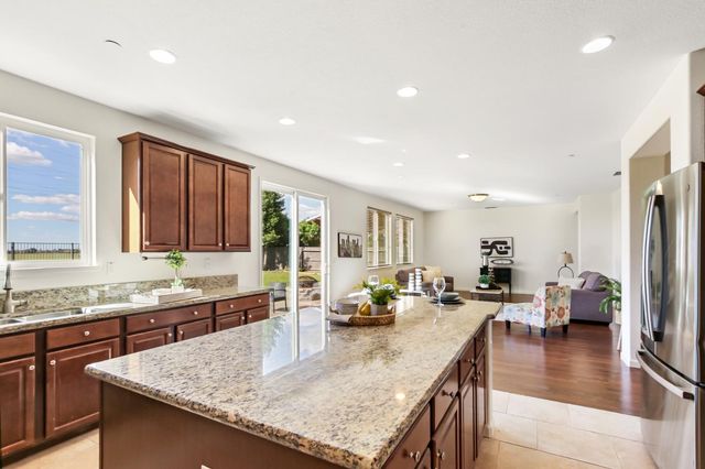 12011 Quail Falls Way, Rancho Cordova, CA 95742