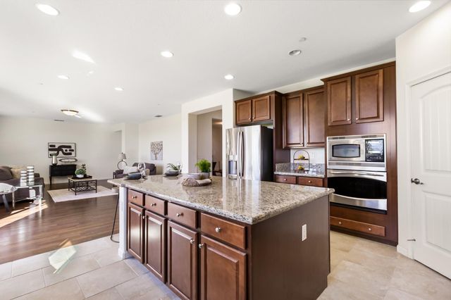 12011 Quail Falls Way, Rancho Cordova, CA 95742