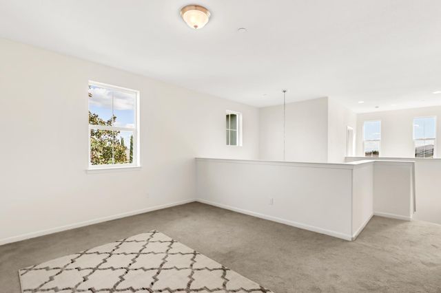 12011 Quail Falls Way, Rancho Cordova, CA 95742