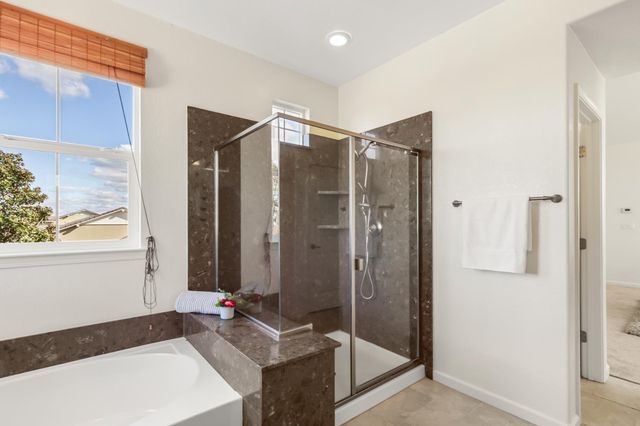 12011 Quail Falls Way, Rancho Cordova, CA 95742