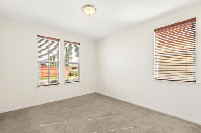12011 Quail Falls Way, Rancho Cordova, CA 95742