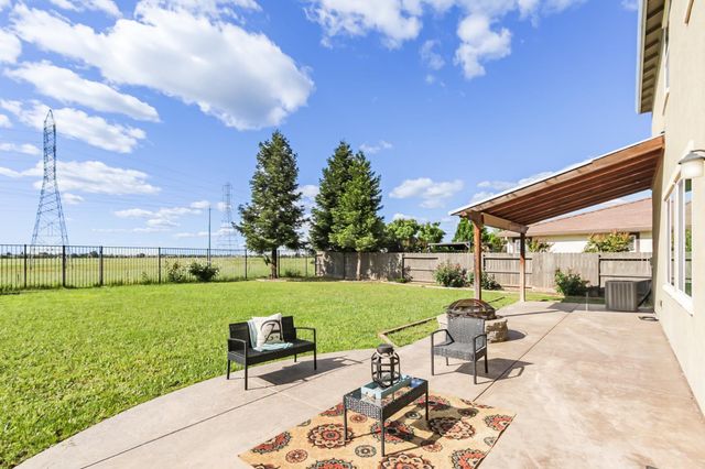 12011 Quail Falls Way, Rancho Cordova, CA 95742