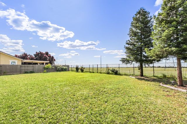 12011 Quail Falls Way, Rancho Cordova, CA 95742