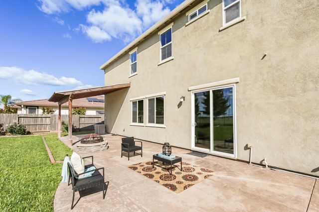 12011 Quail Falls Way, Rancho Cordova, CA 95742