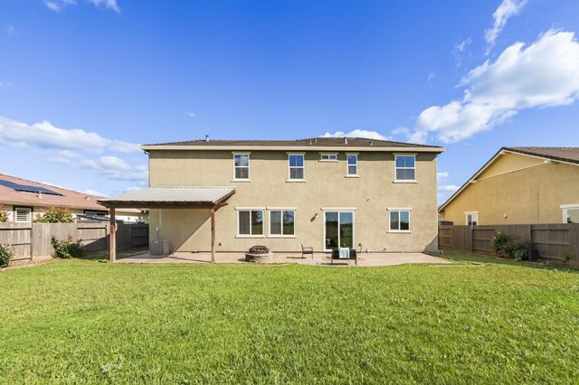 12011 Quail Falls Way, Rancho Cordova, CA 95742