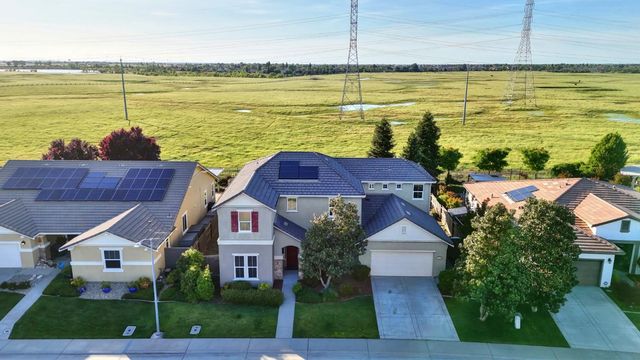 12011 Quail Falls Way, Rancho Cordova, CA 95742