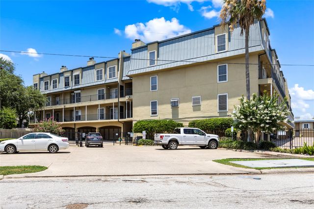 921 Marine Drive 223, Galveston, TX 77550