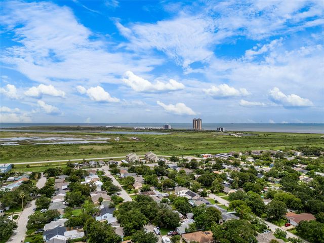 921 Marine Drive 223, Galveston, TX 77550